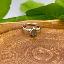 Load image into Gallery viewer, Prehnite Teardrop Ring
