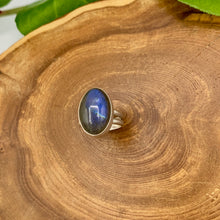 Load image into Gallery viewer, Labradorite Ring