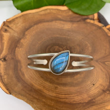 Load image into Gallery viewer, Labradorite Droplet Cuff
