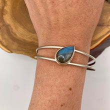 Load image into Gallery viewer, Labradorite Droplet Cuff
